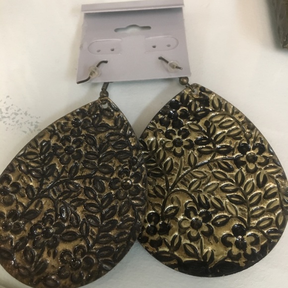 Smart earrings for your pierced ears - Picture 2 of 2